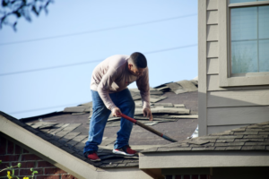 4 Steps to Take for Emergency Roof Leak Repair